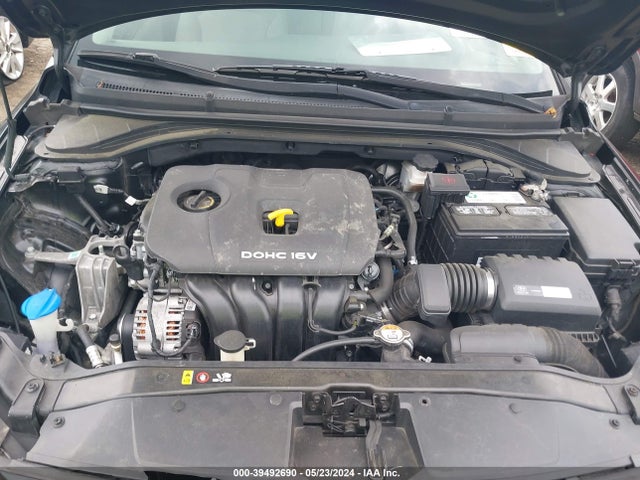 Hyundai ELANTRA SE 2018 5NPD74LF6JH318486 Image 10
