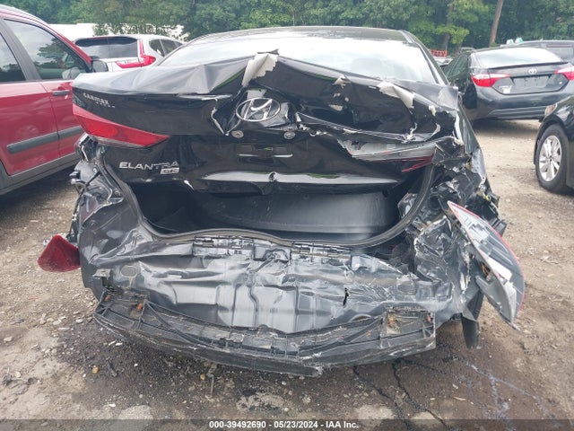 Hyundai ELANTRA SE 2018 5NPD74LF6JH318486 Image 6