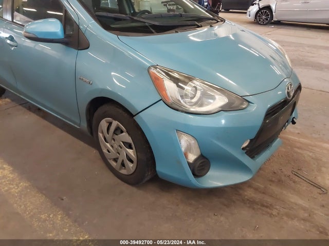 Toyota Prius C Three 2015 JTDKDTB30F1086743 Image 16