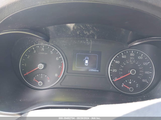 KIA Optima Lx 2018 5XXGT4L35JG235173 Image 7
