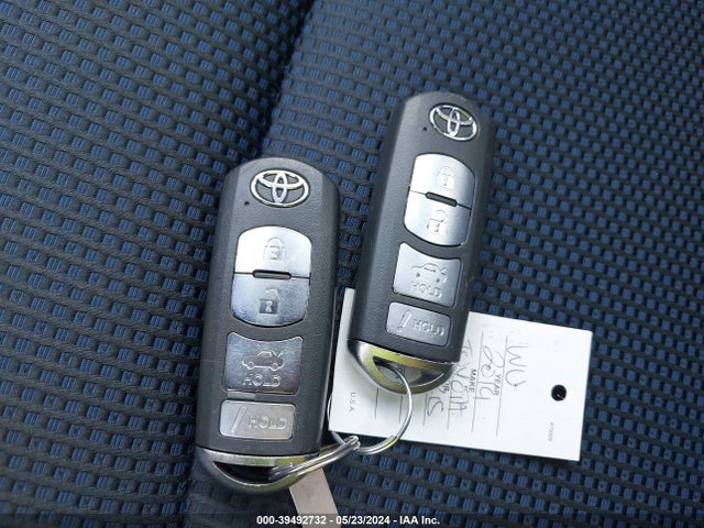 Toyota YARIS LE 2019 3MYDLBYV3KY510311 Image 11