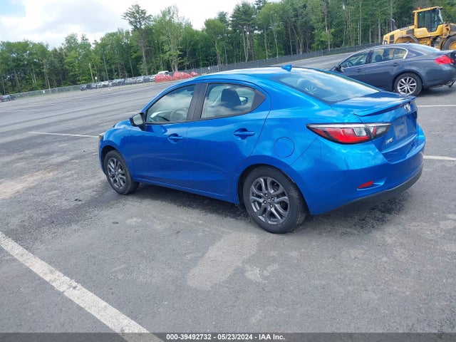 Toyota YARIS LE 2019 3MYDLBYV3KY510311 Image 3