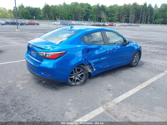 Toyota YARIS LE 2019 3MYDLBYV3KY510311 Image 4