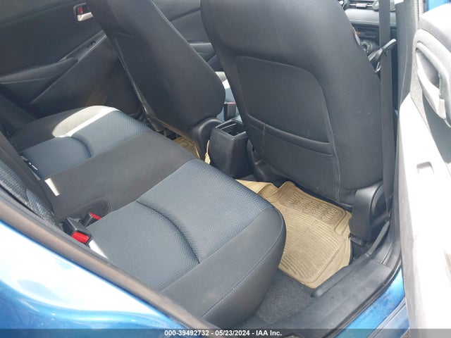 Toyota YARIS LE 2019 3MYDLBYV3KY510311 Image 8