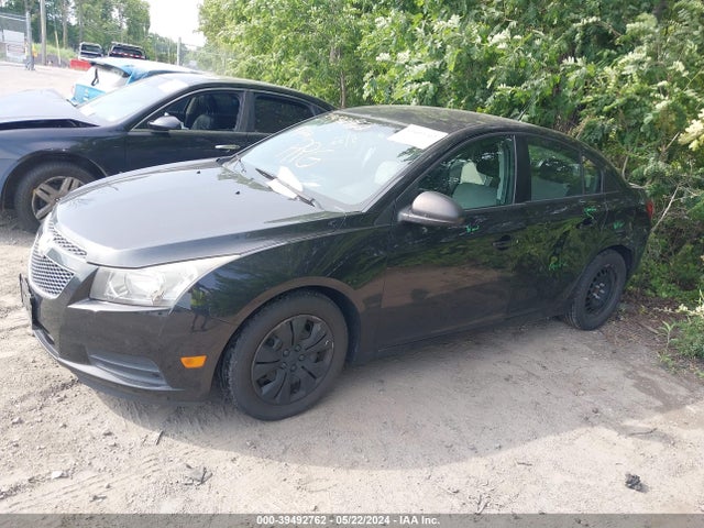 Chevrolet Cruze Ls Auto 2014 1G1PA5SG4E7217108 Image 2
