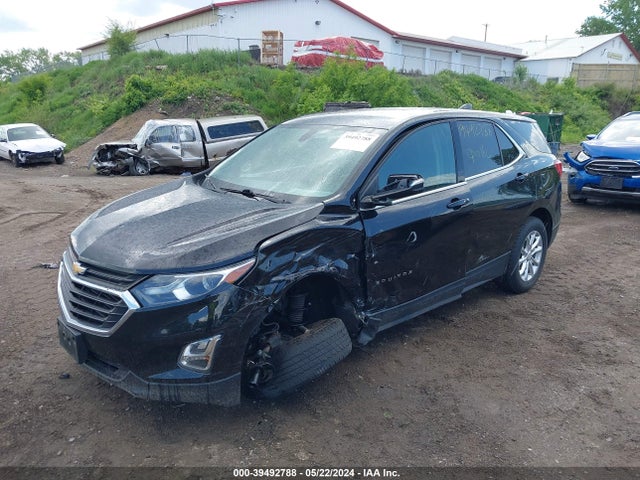 Chevrolet EQUINOX LT 2019 2GNAXUEVXK6197935 Image 2