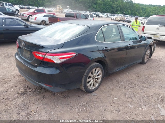 Toyota CAMRY LE 2018 JTNB11HK1J3004166 Image 4
