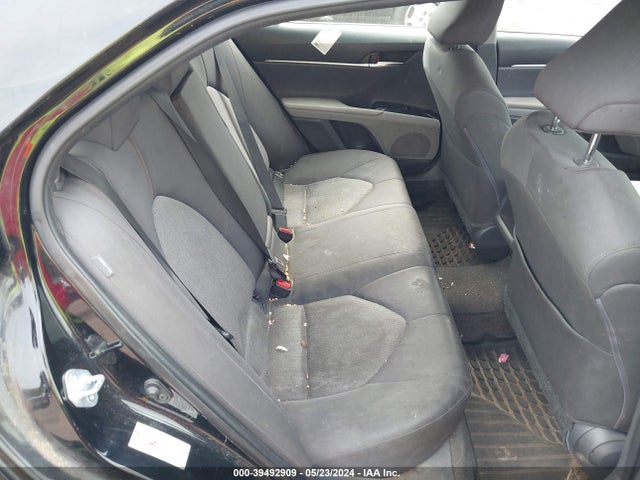 Toyota CAMRY LE 2018 JTNB11HK1J3004166 Image 8