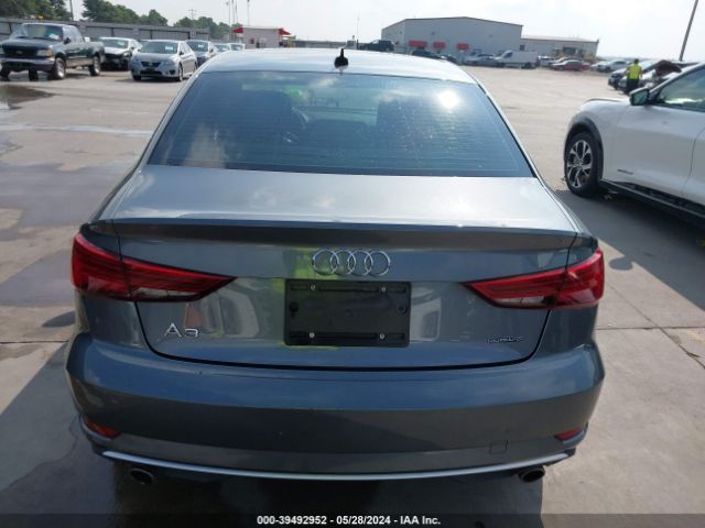 WAUBEGFF6KA096158 Audi A3 45 Premium