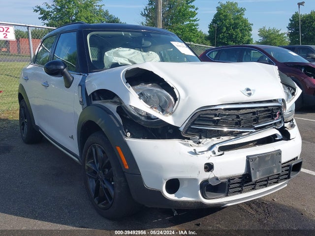 2015 MINI COUNTRYMAN WMWZC5C54FWP42438 Photo 0