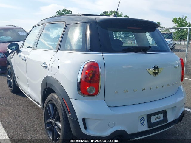 2015 MINI COUNTRYMAN WMWZC5C54FWP42438 Photo 2