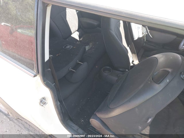 2008 MINI COOPER WMWMF33518TU69131 Photo 7