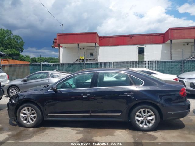 1VWAT7A38HC062928 Volkswagen Passat 1.8t S
