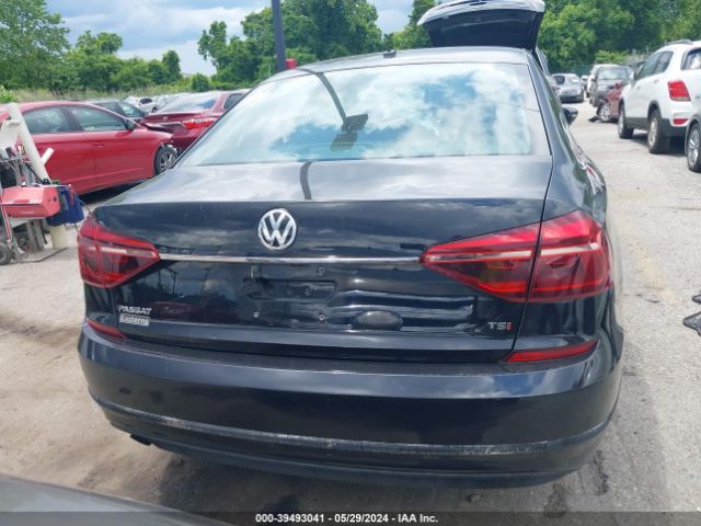 1VWAT7A38HC062928 Volkswagen Passat 1.8t S