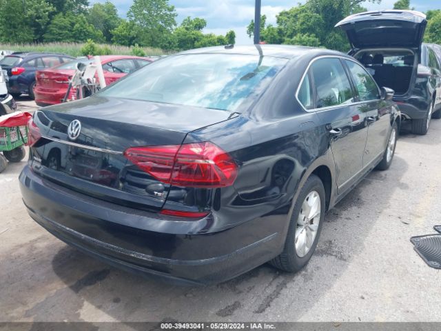 1VWAT7A38HC062928 Volkswagen Passat 1.8t S