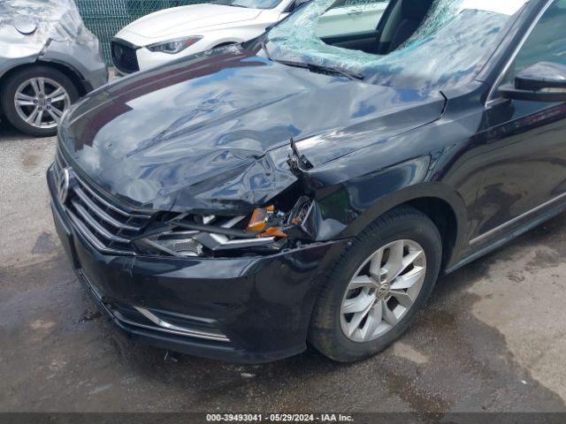 1VWAT7A38HC062928 Volkswagen Passat 1.8t S