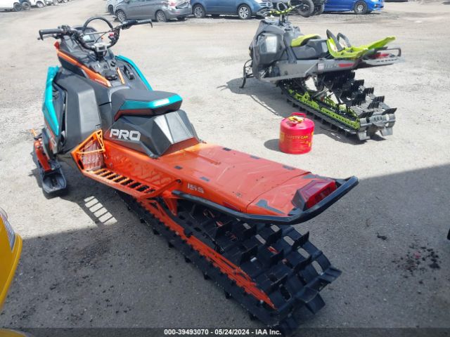 2023 POLARIS RMK 800 SN1TFK8R8PC240610 Photo 2