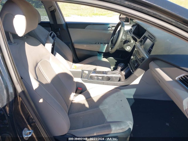 5NPE24AF2GH281337 Hyundai SONATA SE