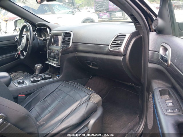 1C4RJFAG6KC569875 Jeep Grand Cherokee Upland 4x4