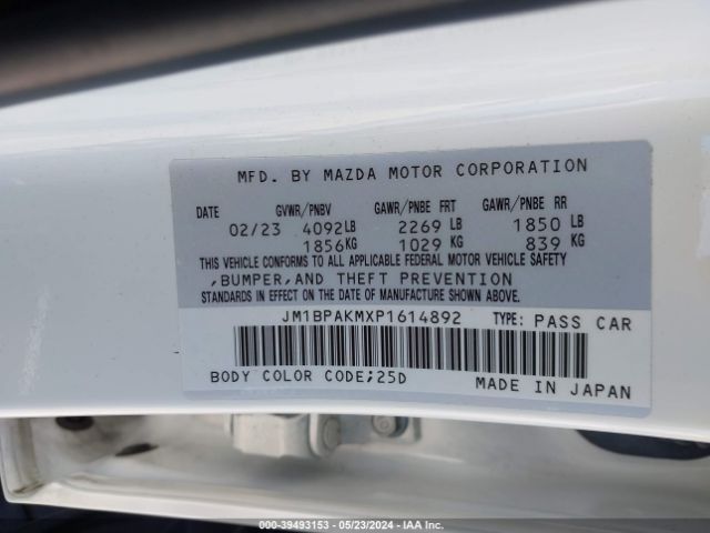 JM1BPAKMXP1614892 Mazda Mazda3 2.5 S Select