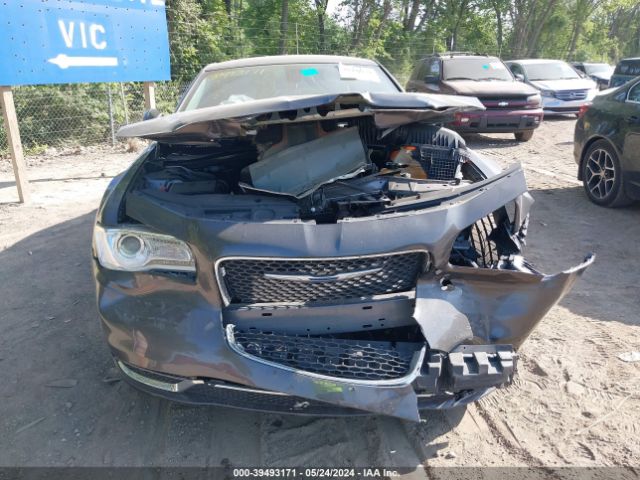 2C3CCARG5HH648665 Chrysler 300 Limited Awd