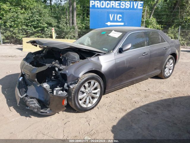 2C3CCARG5HH648665 Chrysler 300 Limited Awd