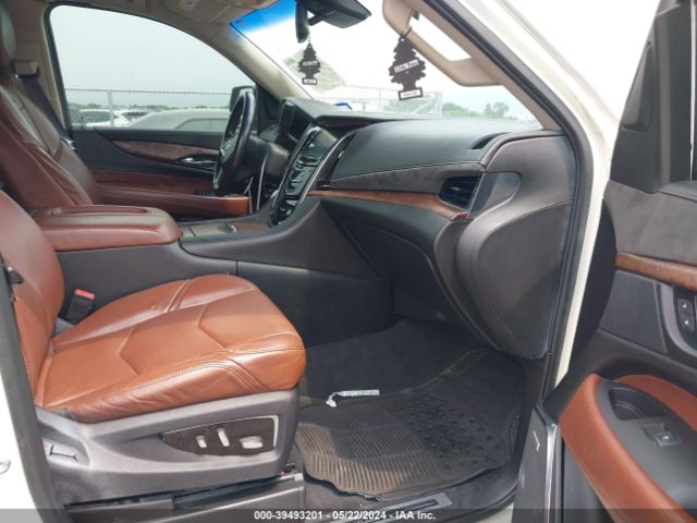 1GYS4TKJ8FR500197 Cadillac Escalade Esv Premium