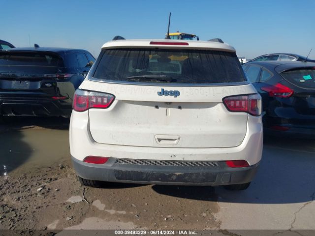 3C4NJCBB2KT743431 Jeep Compass Latitude Fwd