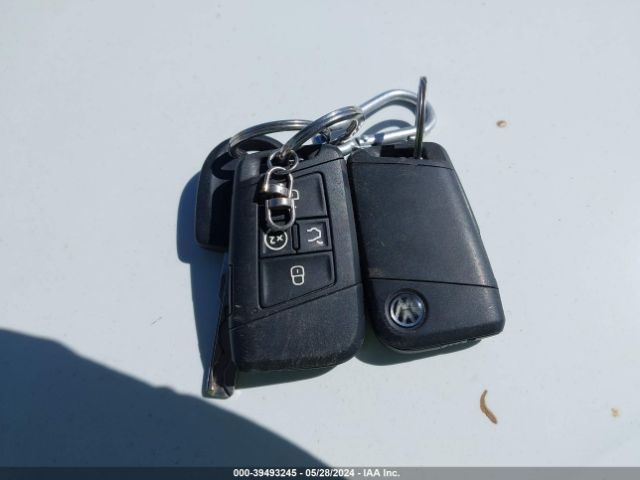 3VV2B7AX6JM028795 Volkswagen Tiguan 2.0t Se/2.0t Sel