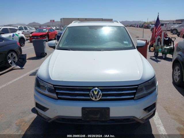 3VV2B7AX6JM028795 Volkswagen Tiguan 2.0t Se/2.0t Sel