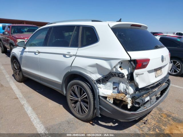 3VV2B7AX6JM028795 Volkswagen Tiguan 2.0t Se/2.0t Sel
