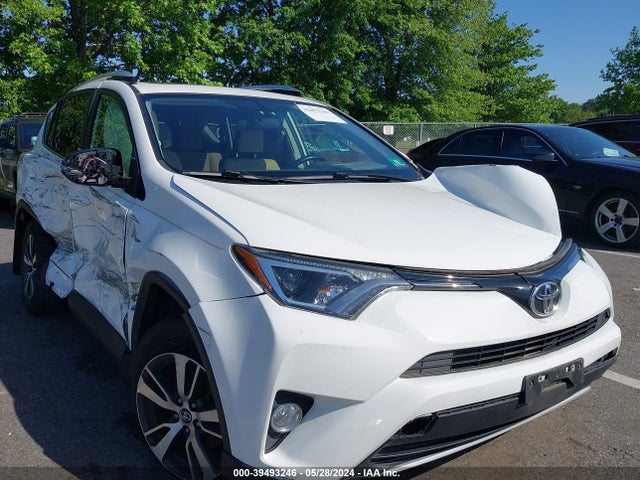 Toyota Rav4 Xle 2016 JTMRFREVXGJ090244 Image 1