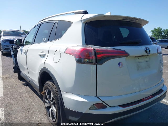 Toyota Rav4 Xle 2016 JTMRFREVXGJ090244 Image 3