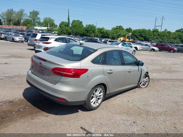 Ford FOCUS SE 2015 1FADP3F20FL301629 Image 4