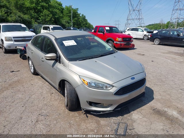 Ford FOCUS SE 2015 1FADP3F20FL301629 Image 6