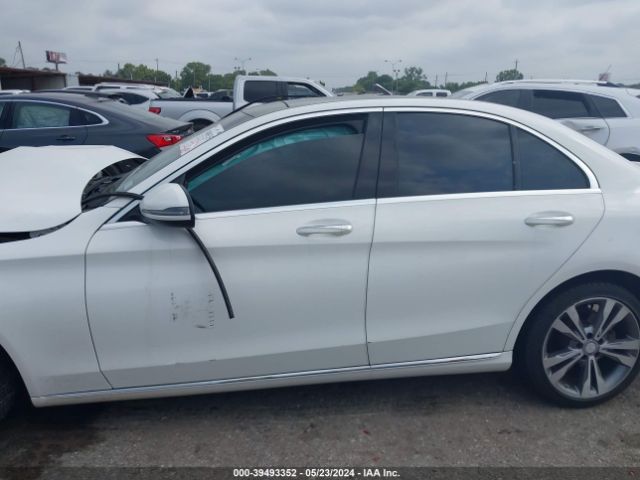WDDWF4JB5HR253750 Mercedes-Benz C 300 Luxury/sport