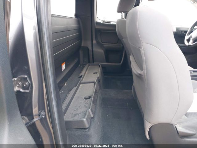 3TYRX5GN9NT050535 Toyota Tacoma Sr