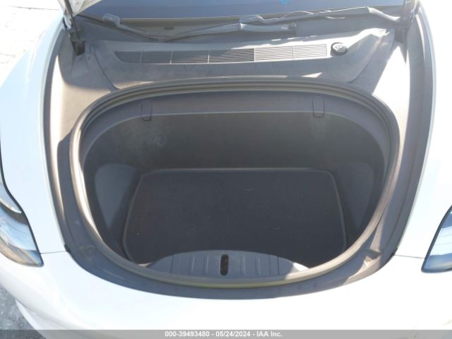 5YJ3E1EB1KF213865 Tesla Model 3 Long Range/performance