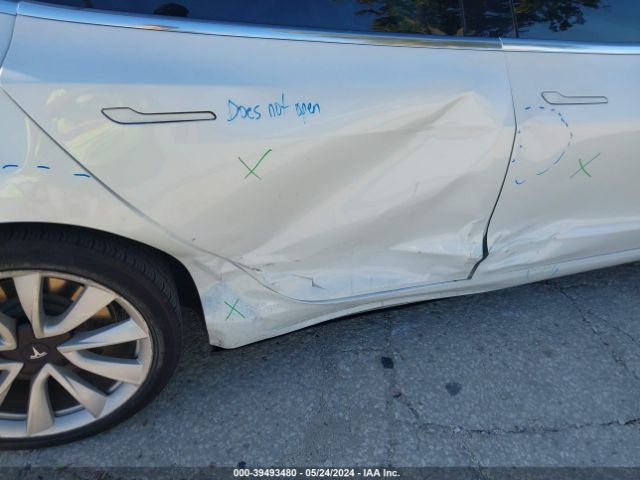 5YJ3E1EB1KF213865 Tesla Model 3 Long Range/performance