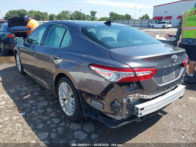 Toyota CAMRY XLE 2020 4T1F11AKXLU982514 Image 3