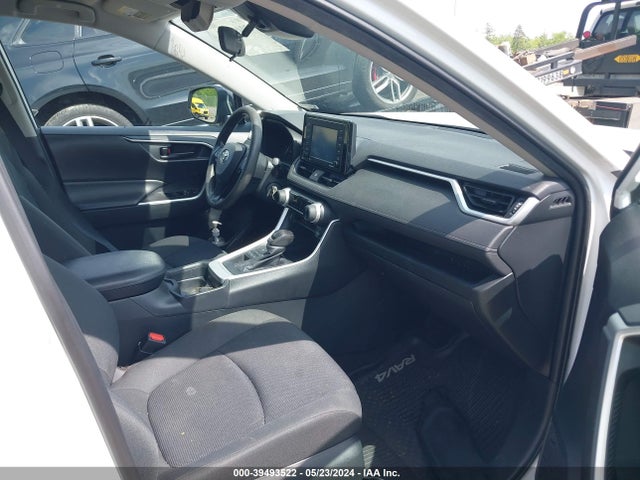 Toyota RAV4 LE 2020 2T3F1RFV8LC063167 Image 5