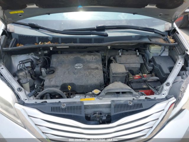 5TDYK3DCXFS544322 Toyota Sienna Limited 7 Passenger