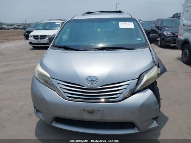 5TDYK3DCXFS544322 Toyota Sienna Limited 7 Passenger