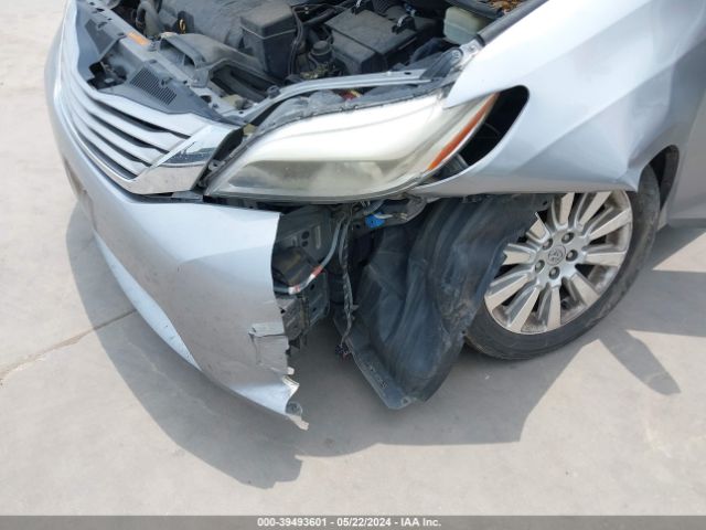 5TDYK3DCXFS544322 Toyota Sienna Limited 7 Passenger