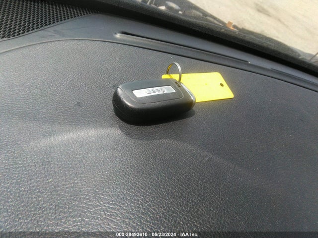 ZACNJCBB0MPN07996 Jeep Renegade Latitude Fwd