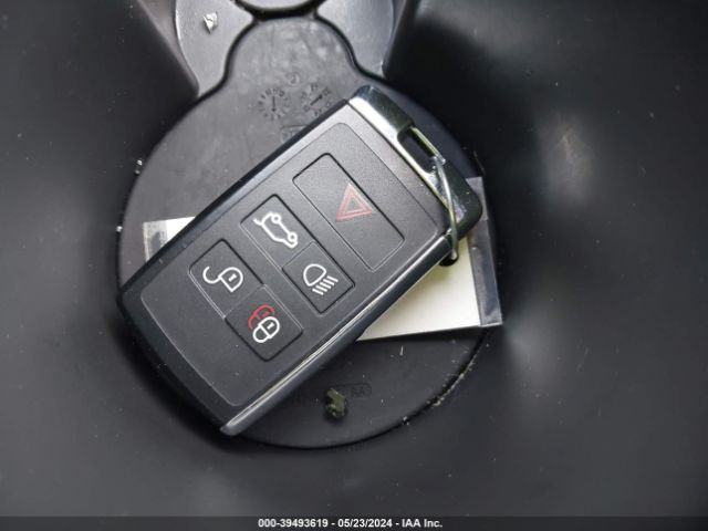SALRJ2EX6P2478288 Land Rover Discovery P300 S