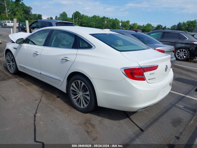 1G4ZP5SS1HU179311 Buick Lacrosse Essence