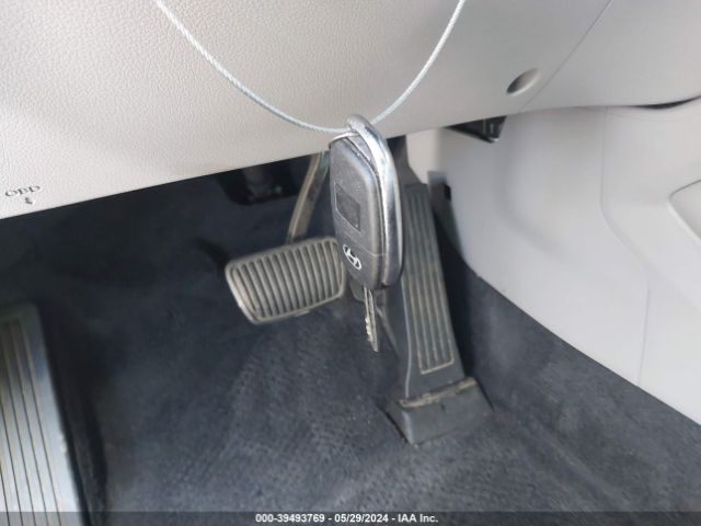 KM8J23A46KU050197 Hyundai TUCSON SE