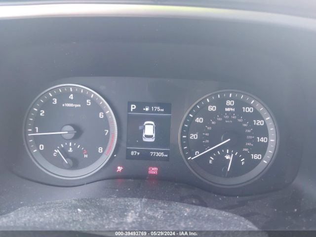 KM8J23A46KU050197 Hyundai TUCSON SE