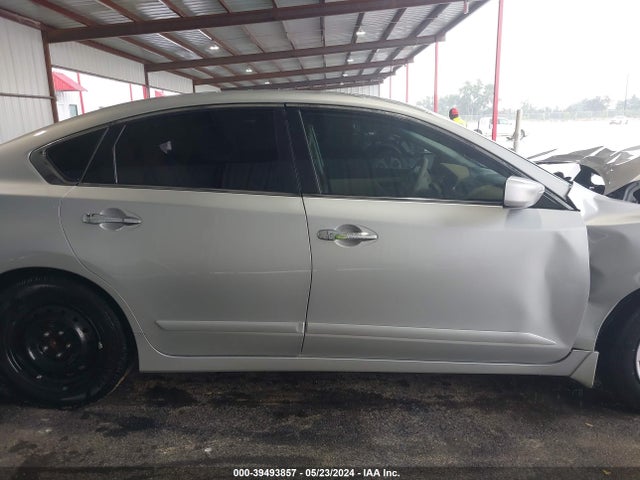 Nissan Altima 2.5 S 2016 1N4AL3AP0GN316641 Image 13